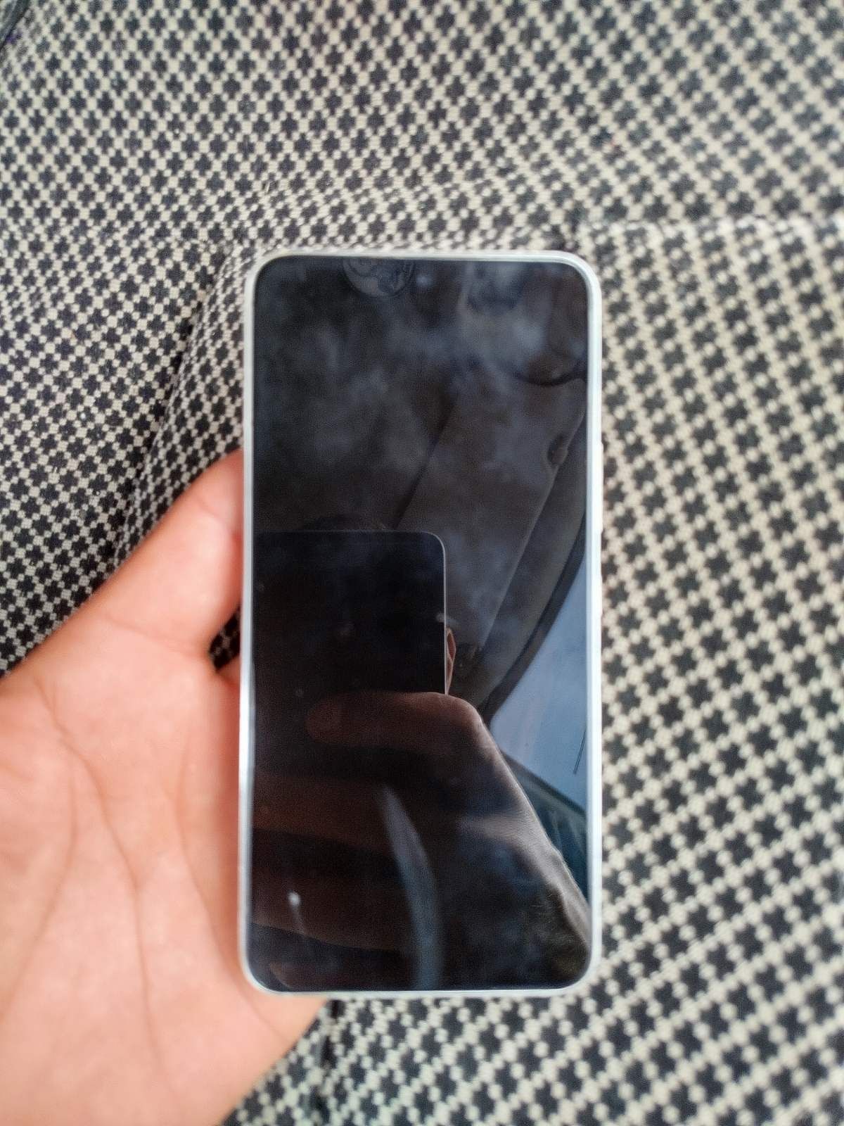 Samsung s22 8/128