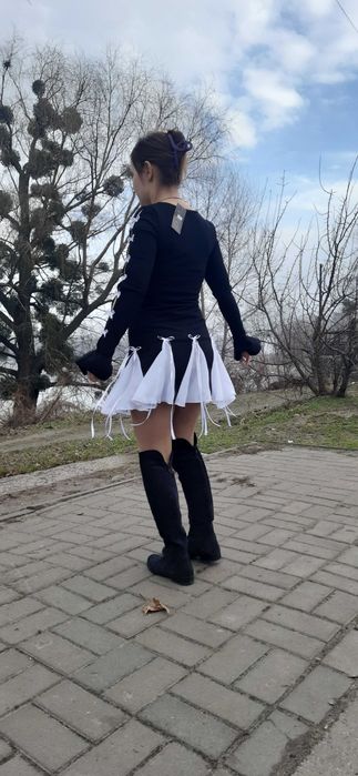 Плаття нове з біркою