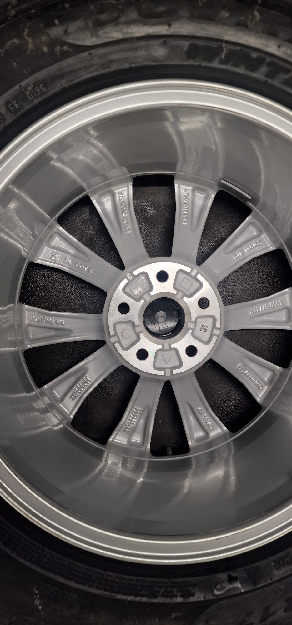 Nowe Koła zimowe VW TIGUAN II   Pirelli 215 65 R17