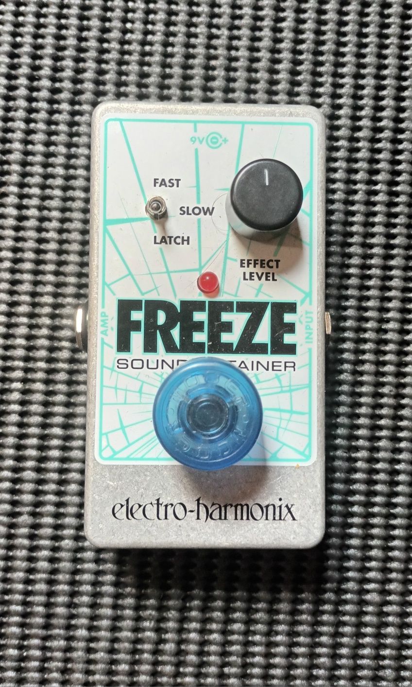 Electro-harmonix Freeze. Com transformador e caixa original