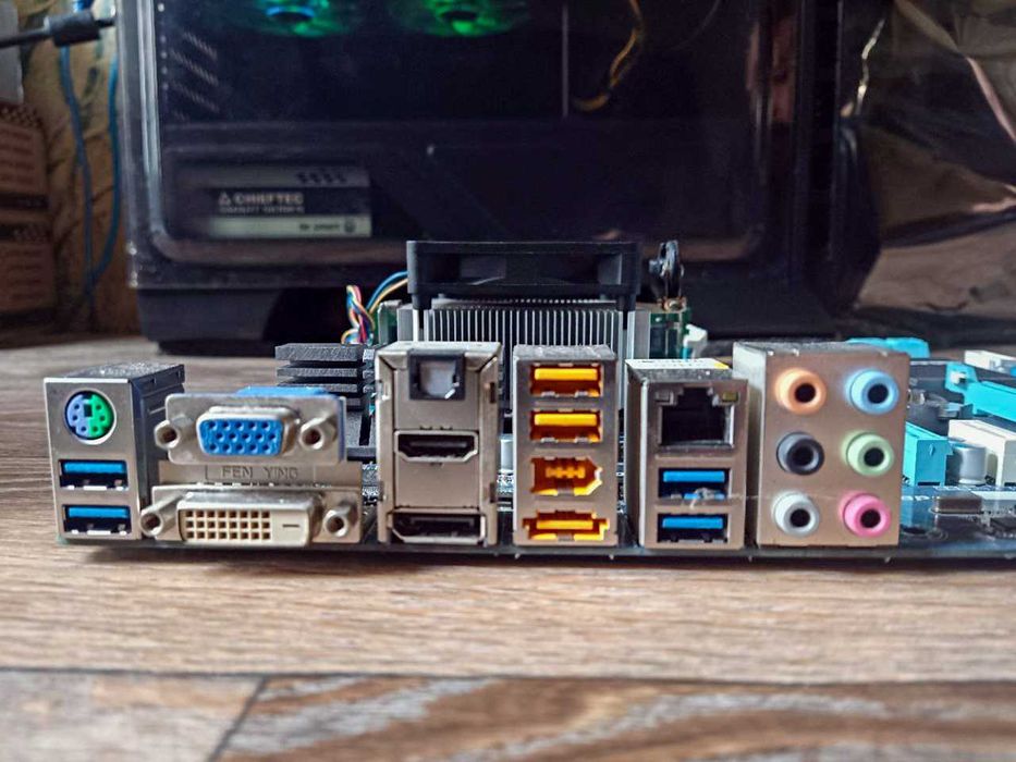 комплект FM1+ Gigabyte GA-A75-UD4H +A8-3870 4x4 HD6550 VGA DVI HDMI DP