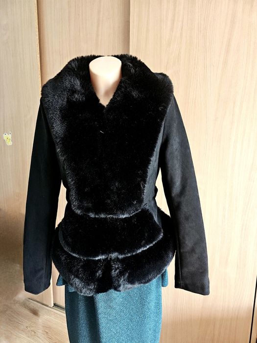 Czarna kurtka/futerko r.S/M D.D.Style