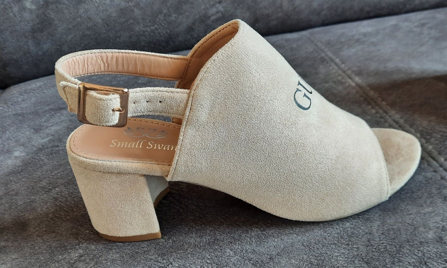 Śliczne damskie buty