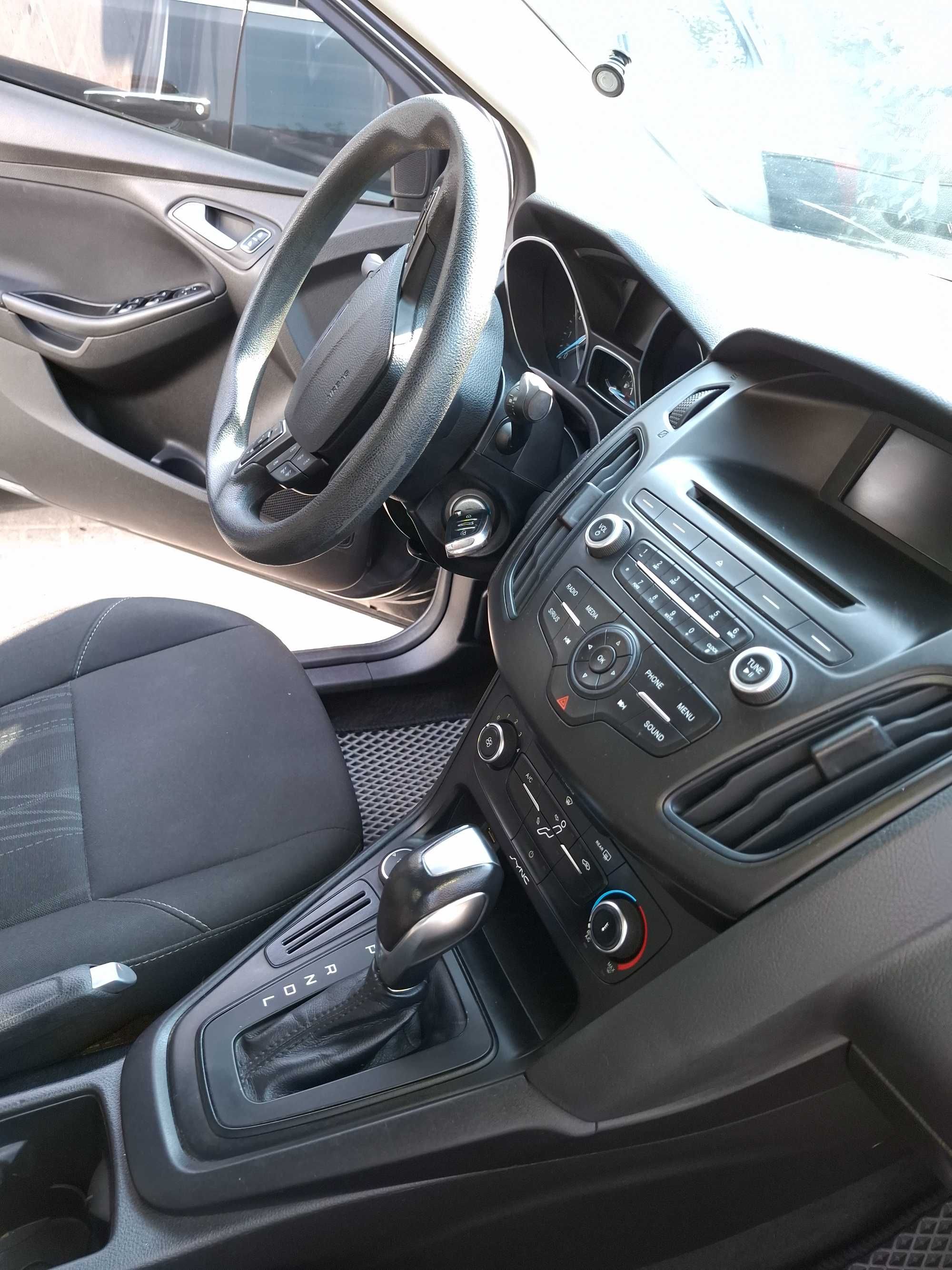 Автомобіль Форд Фокус