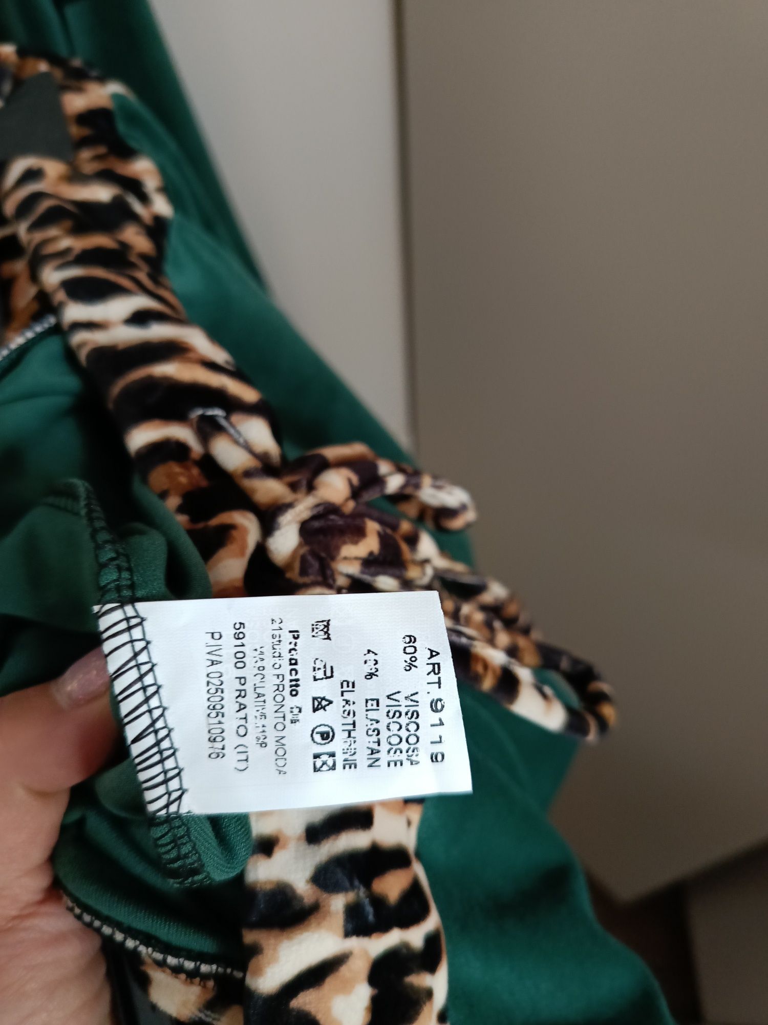 Dres welurowy butelkowa zieleń