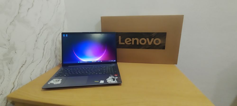 Ноутбук LENOVO IdeaPad 3 15ALC6 б/в