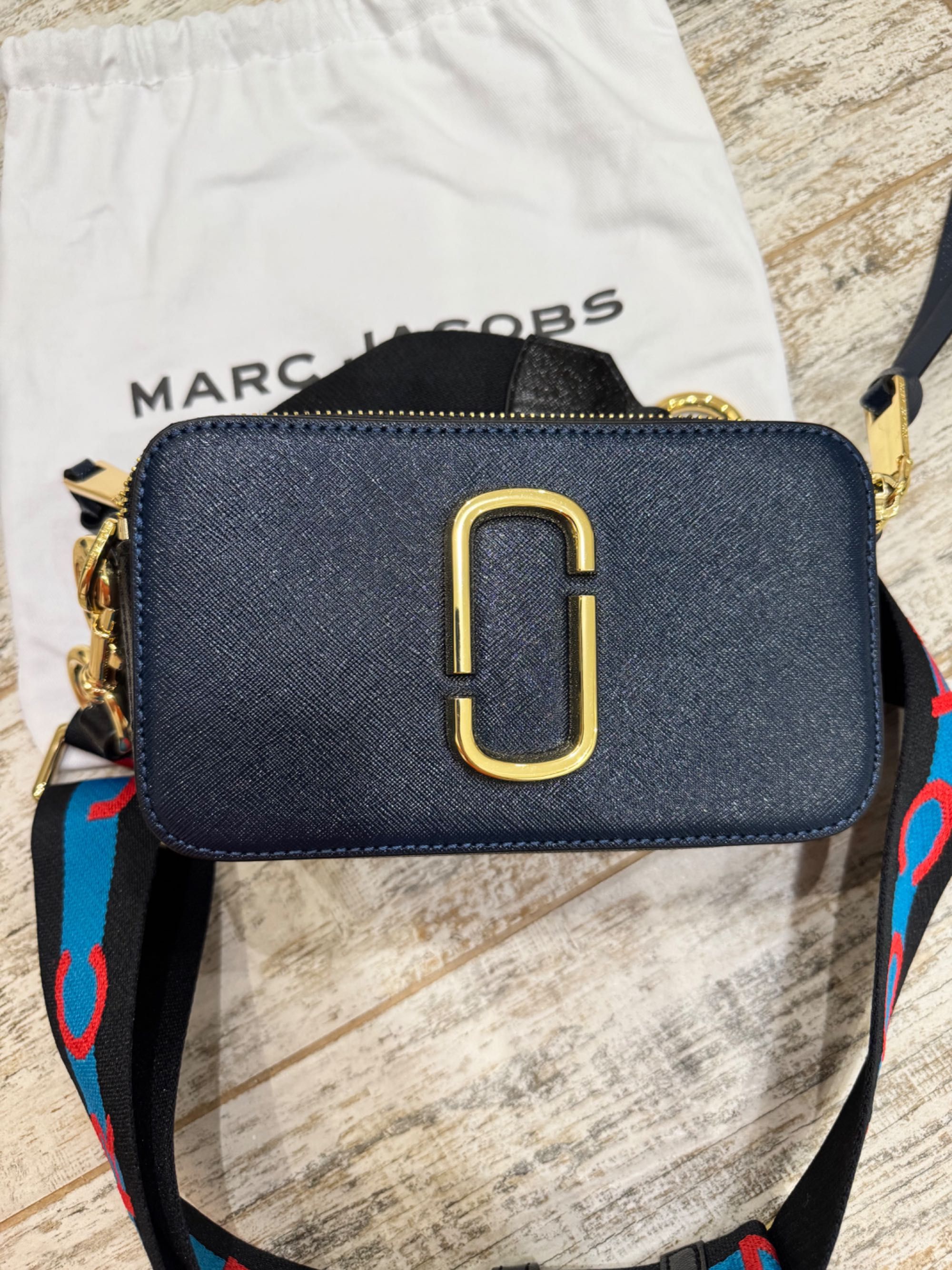 Сумочка-клатч MARC JACOBS в идеальном состоянии как новая оригинал