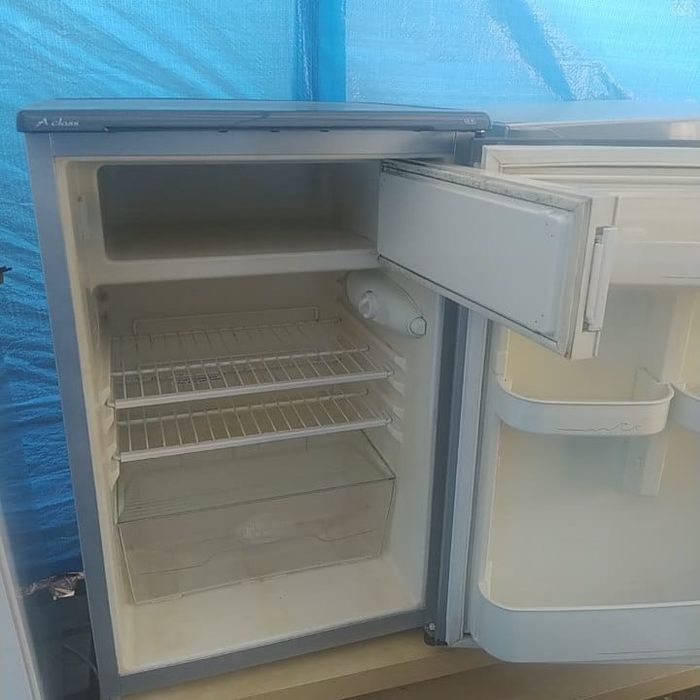 Sprzedam działający lodówki małe