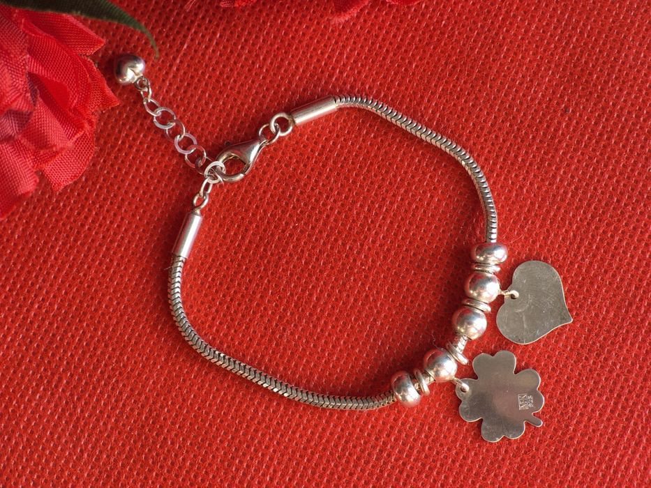 Damska srebrna bransoletka charms jak Pandora 17+3,5 cm