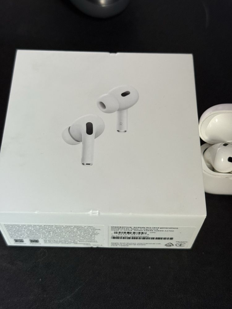 Продам Apple AirPods Pro 2 gen