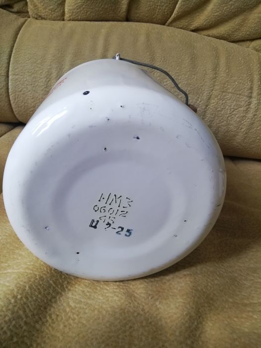 Эмалированный бидончик господарський. Производство ссср