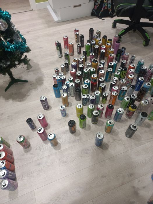 Duża kolekcja puszek po monsterach, tigerach, black itd.