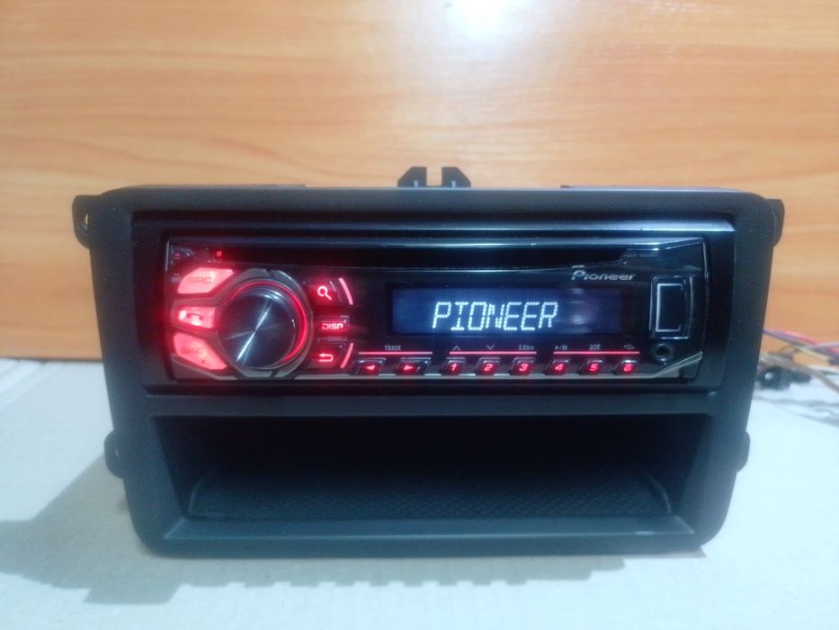 Автомагнітола DEH-4600BT Bluetooth, USB, AUX, CD