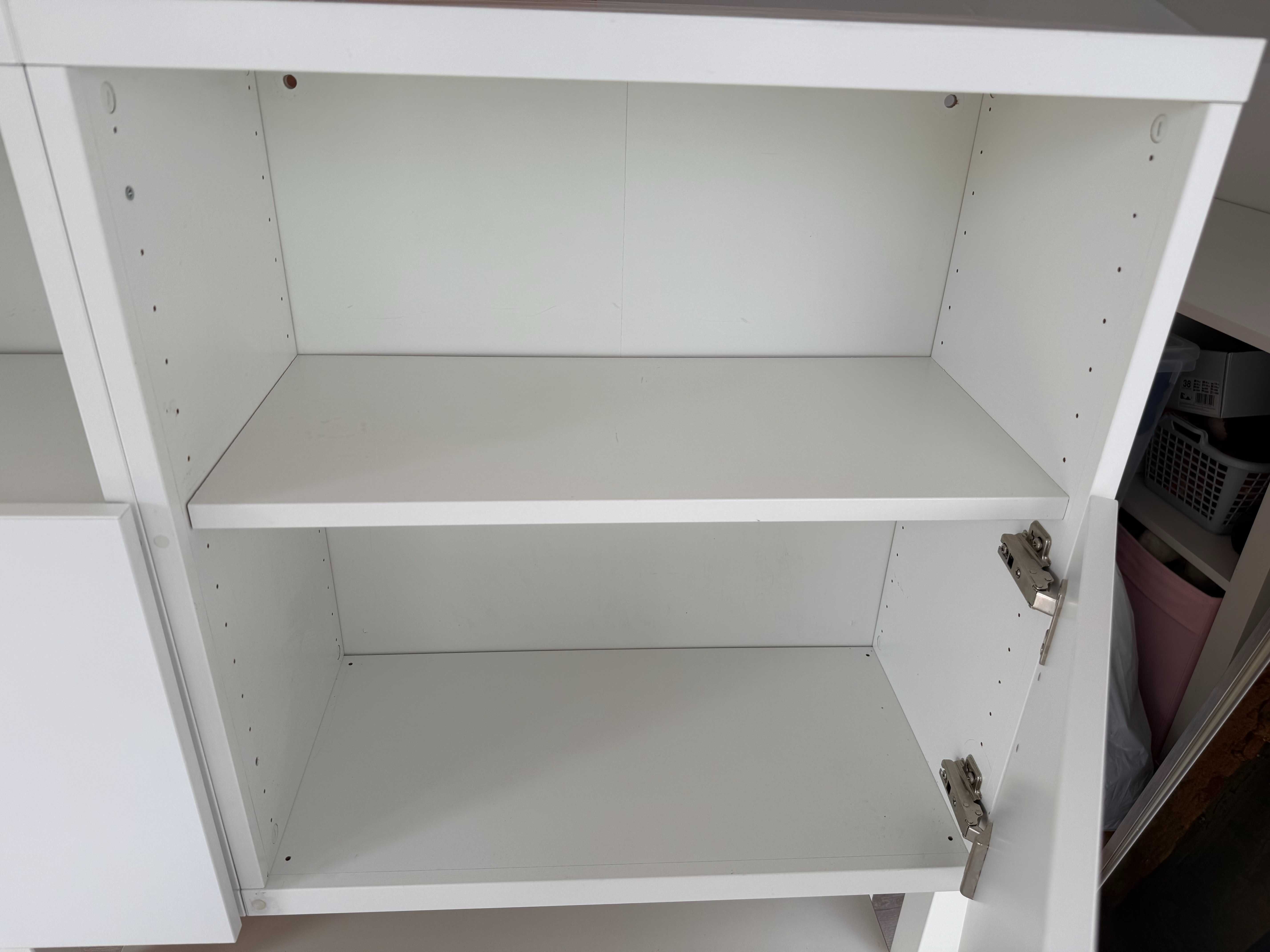 Szafka IKEA STUVA - z półkami i listwą LED