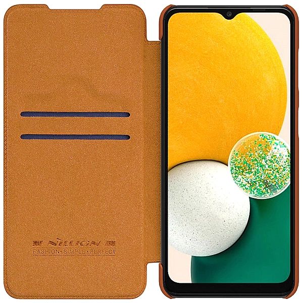 Nillkin Qin skórzana kabura etui Samsung Galaxy A13/5G brązowy