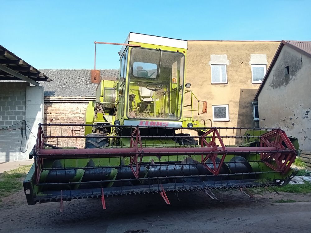 Claas Dominator 80