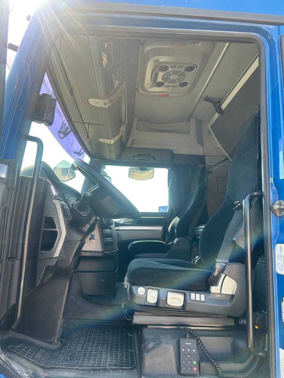 Тягач MAN TGX 18.440