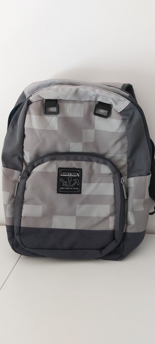 Mochila escolar Minecraft cinza