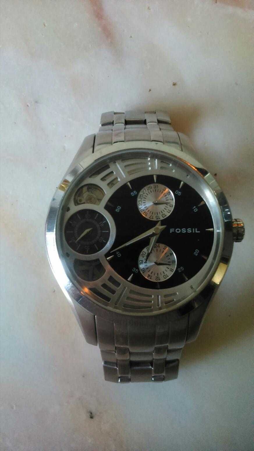 Relogio FOSSIL modelo Twist, semi automatico, vendo como Novo.