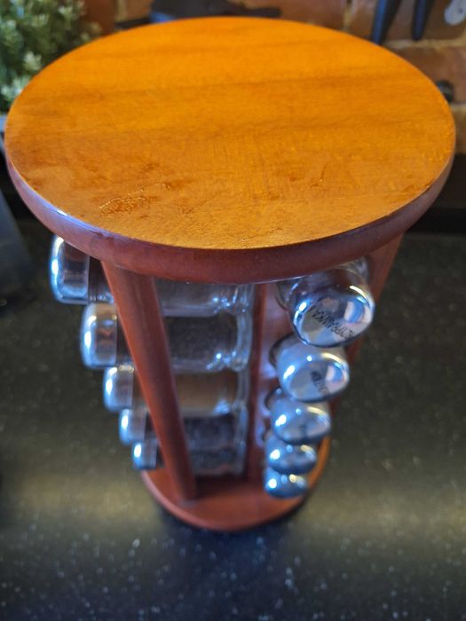 Obrotowy przyprawnik - nowy