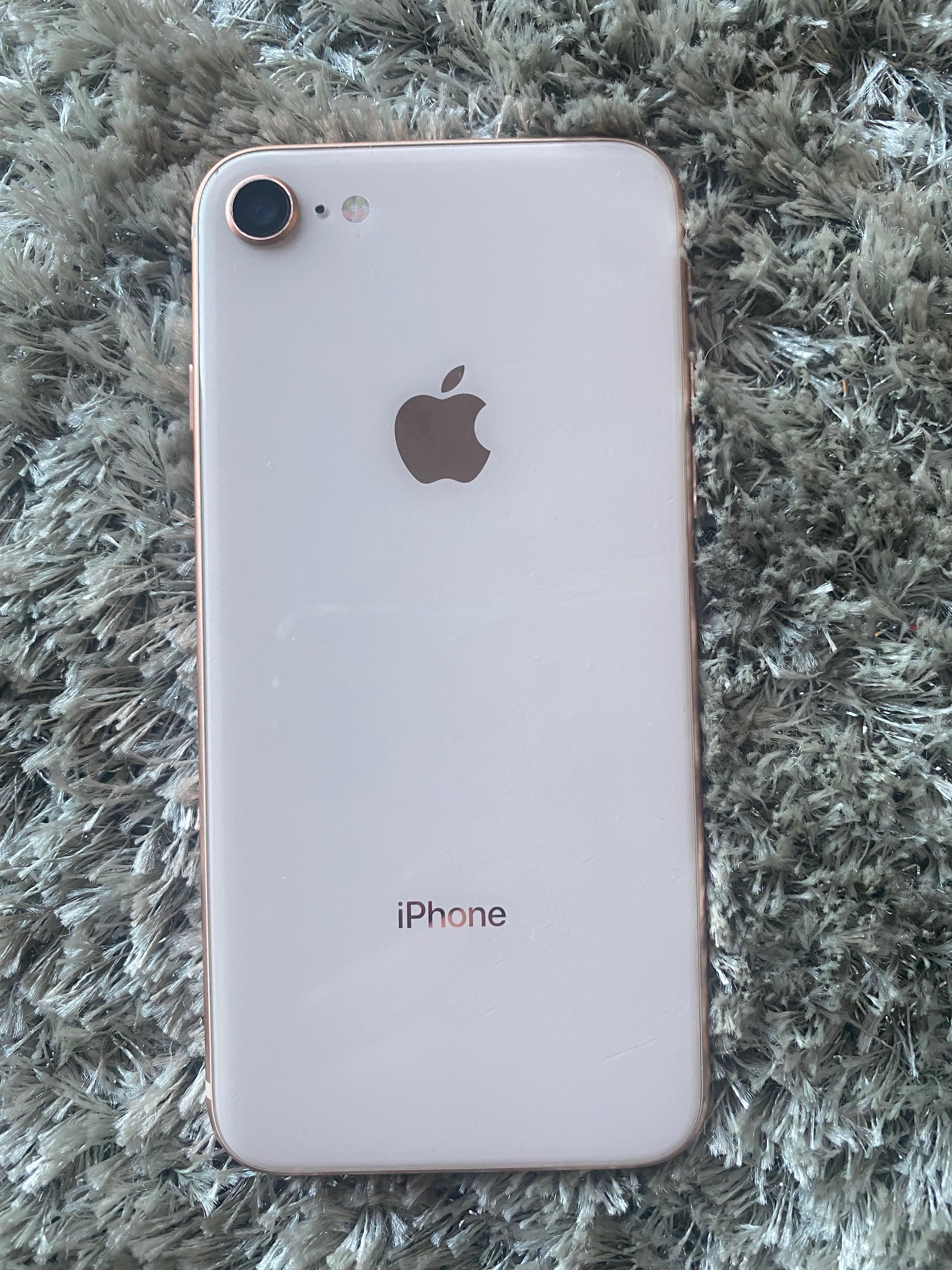 iPhone 8 rose gold