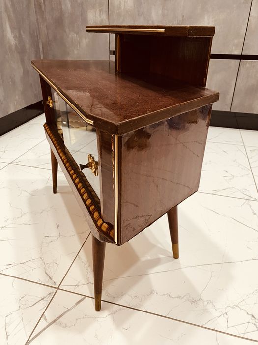 Продам винтажную тумбочку