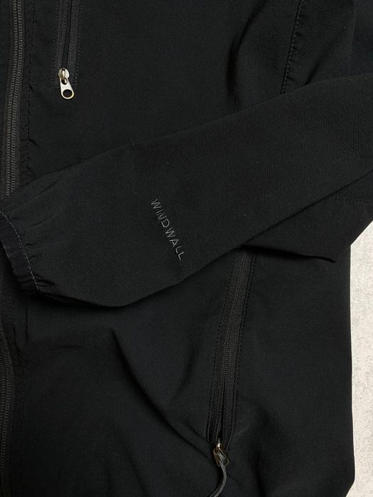 Чорна софтшел-куртка The North Face Windwall на блискавці