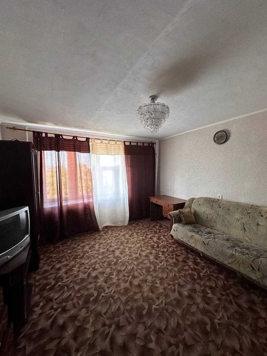 Продаж 2-кімнатної квартири вул. Металургів. Цегла. 6/10 поверх