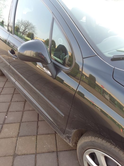 Продам пежо 207.  1.6тді