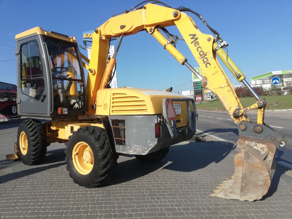 Продам екскаватор JCB-3cx.