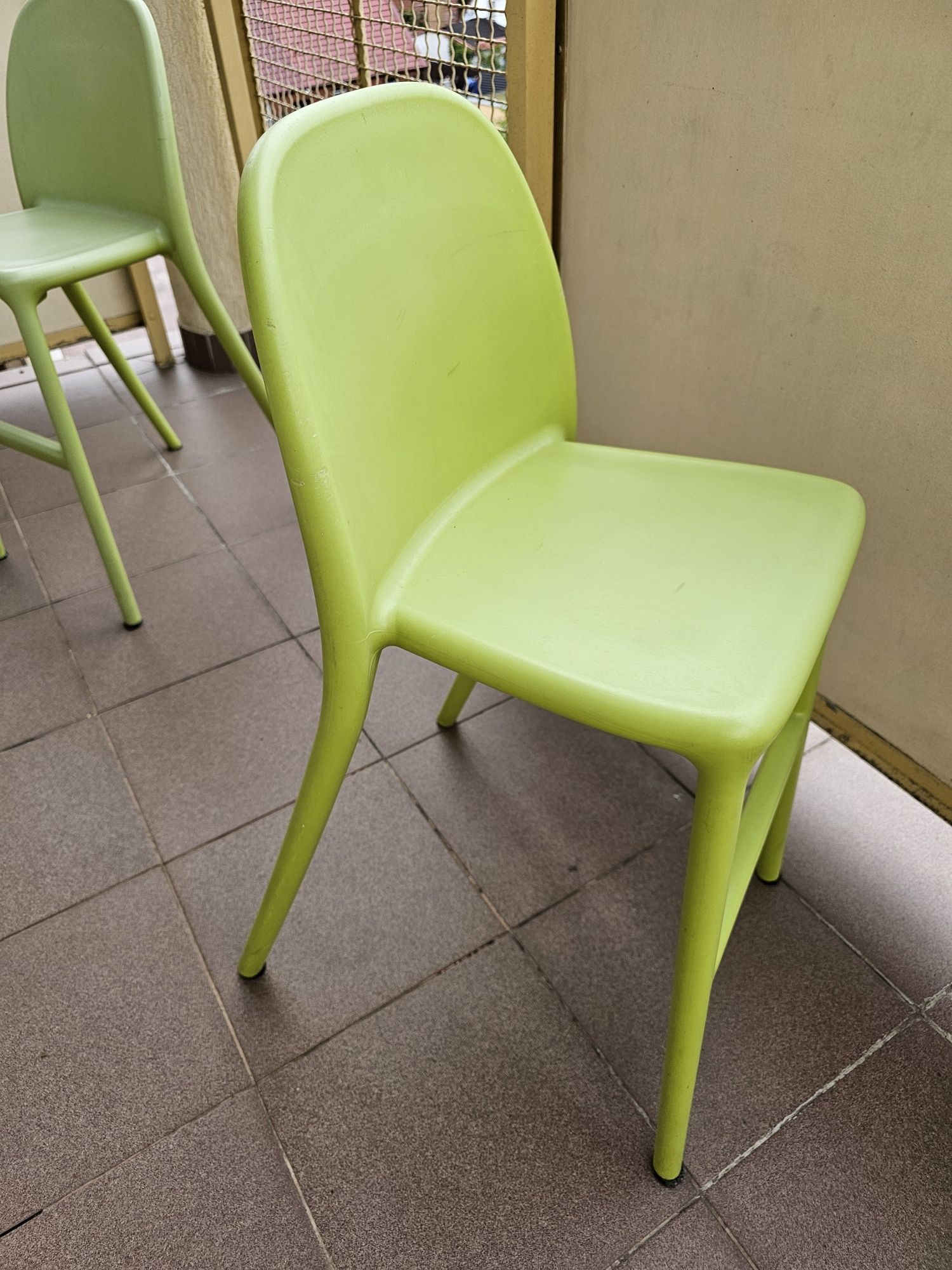 Ikea Urban dwa  krzesła dziecięce