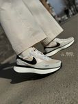 Жіночі кросівки Nike Phoenix Waffle