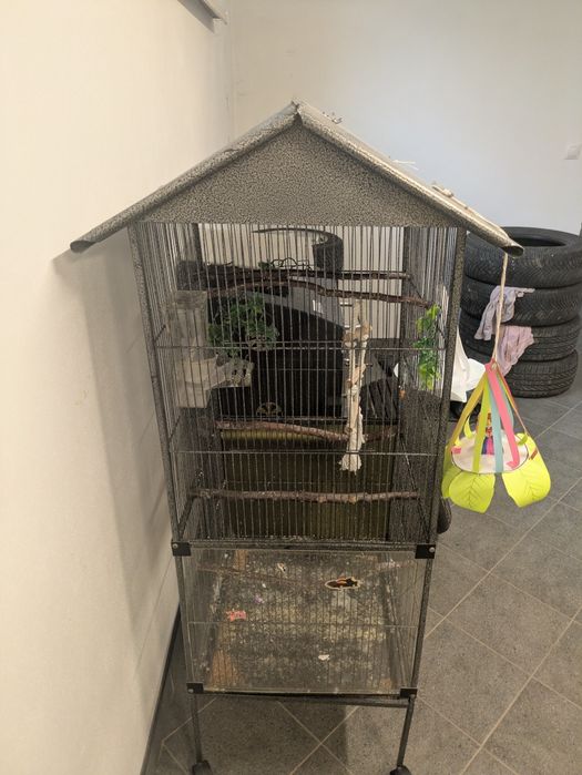 Sprzedam klatkę na papugi