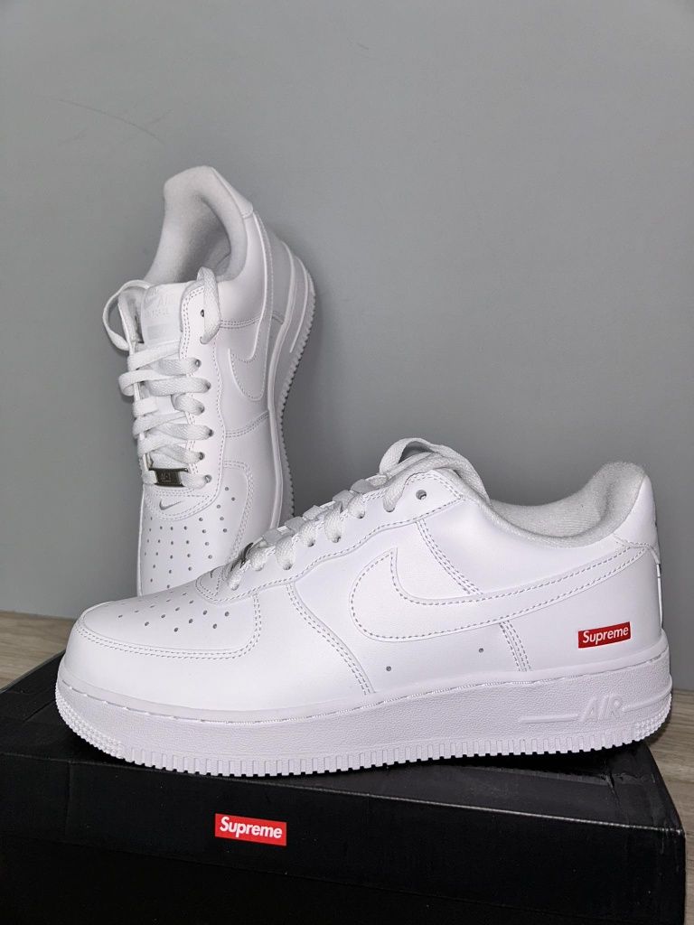 nike air force x supreme