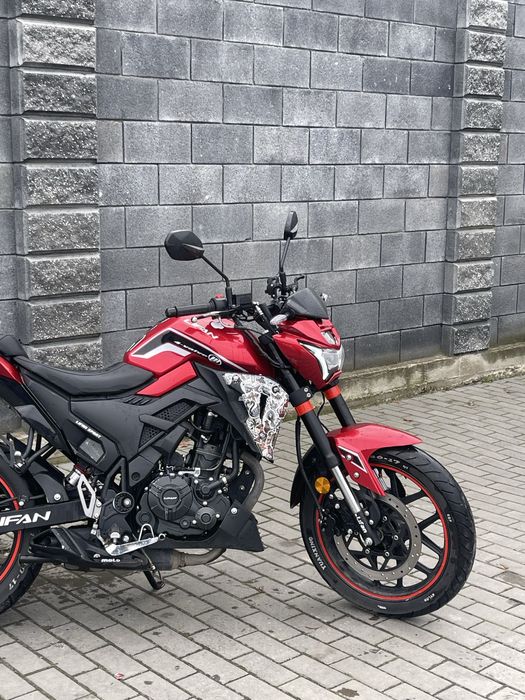 Продам ліфан sr220 присутній торг