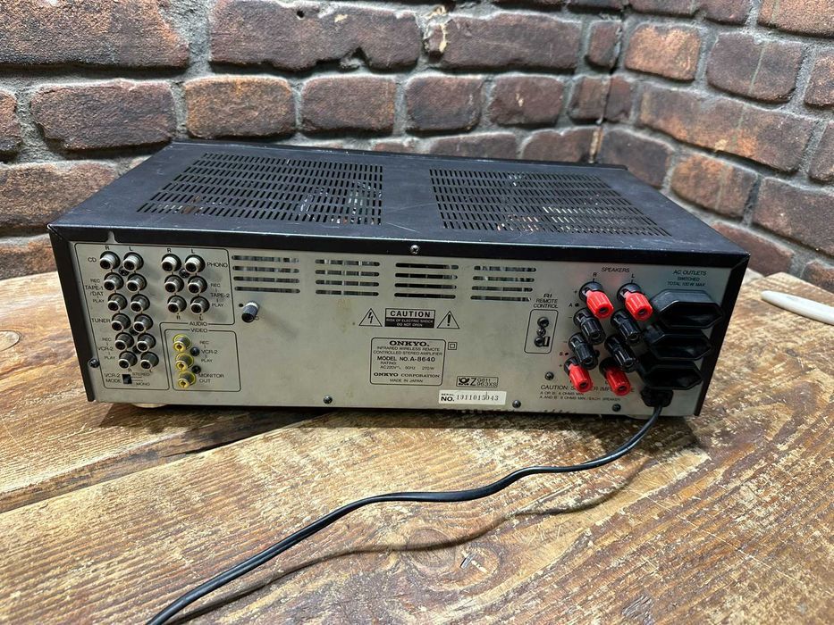 Wzmacniacz  Onkyo A-8640