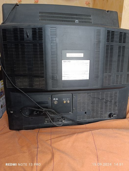 Продам телевизор и манитор