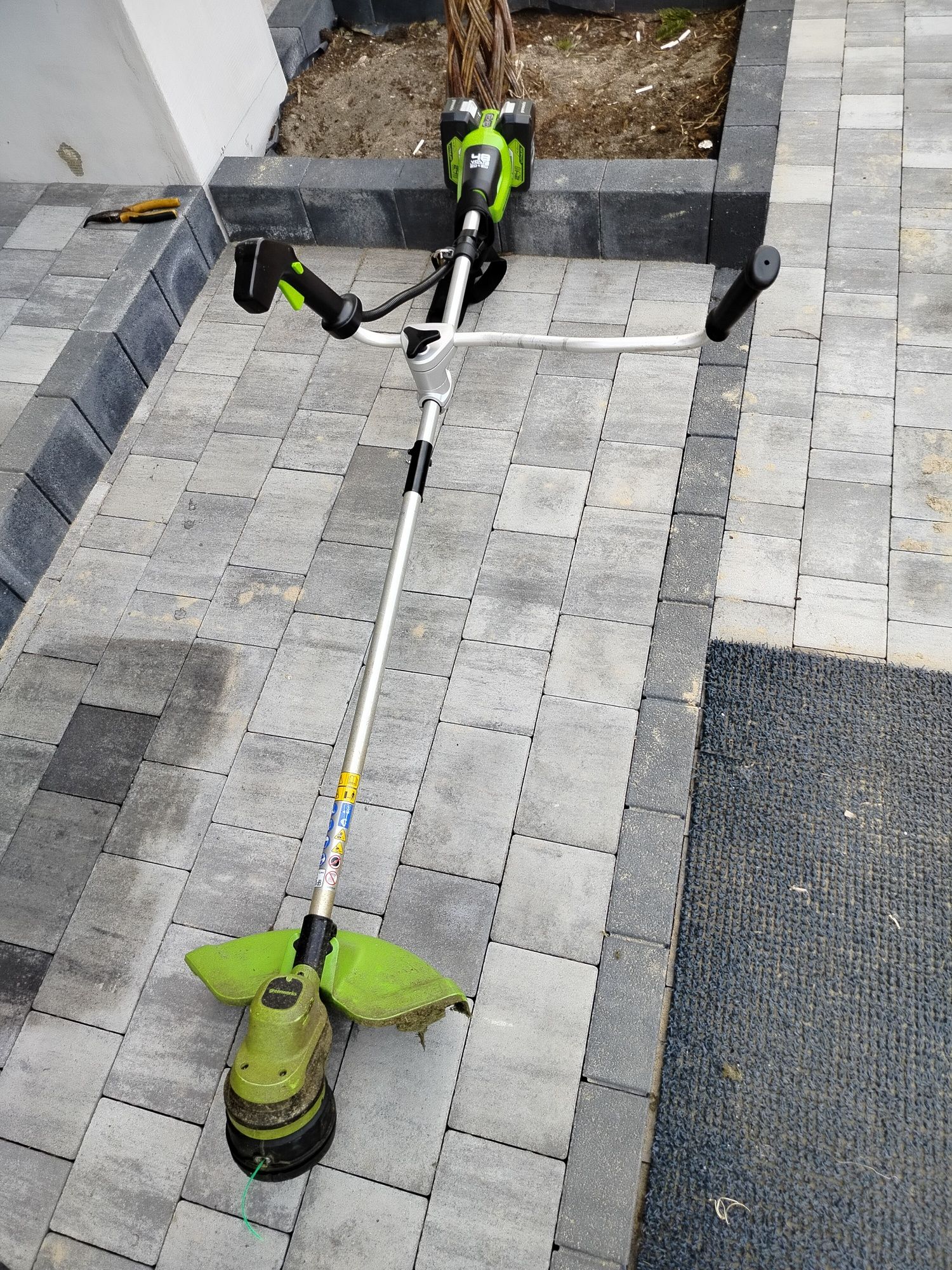 Greenworks Akumulatorowa Podkaszarka Do Trawy I Kosa 2W1 Gd24X2Bcb