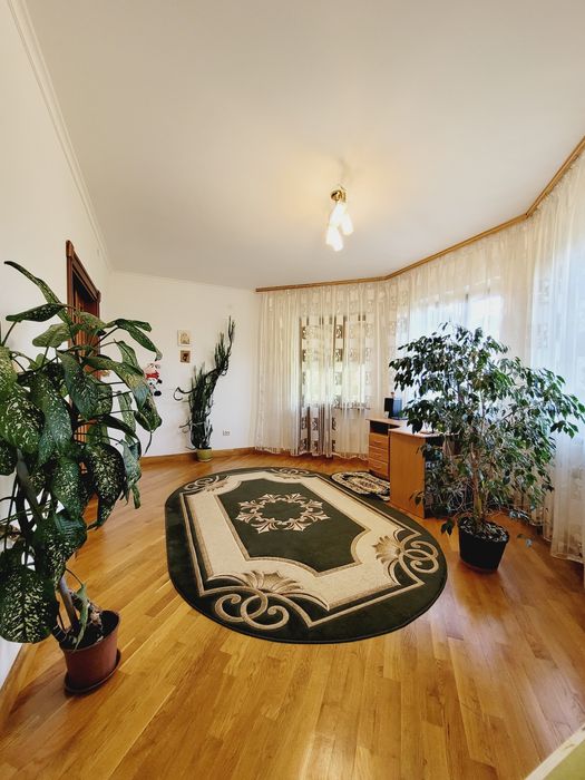 Продам вишуканий будинок в елітному р-ні Станишівки