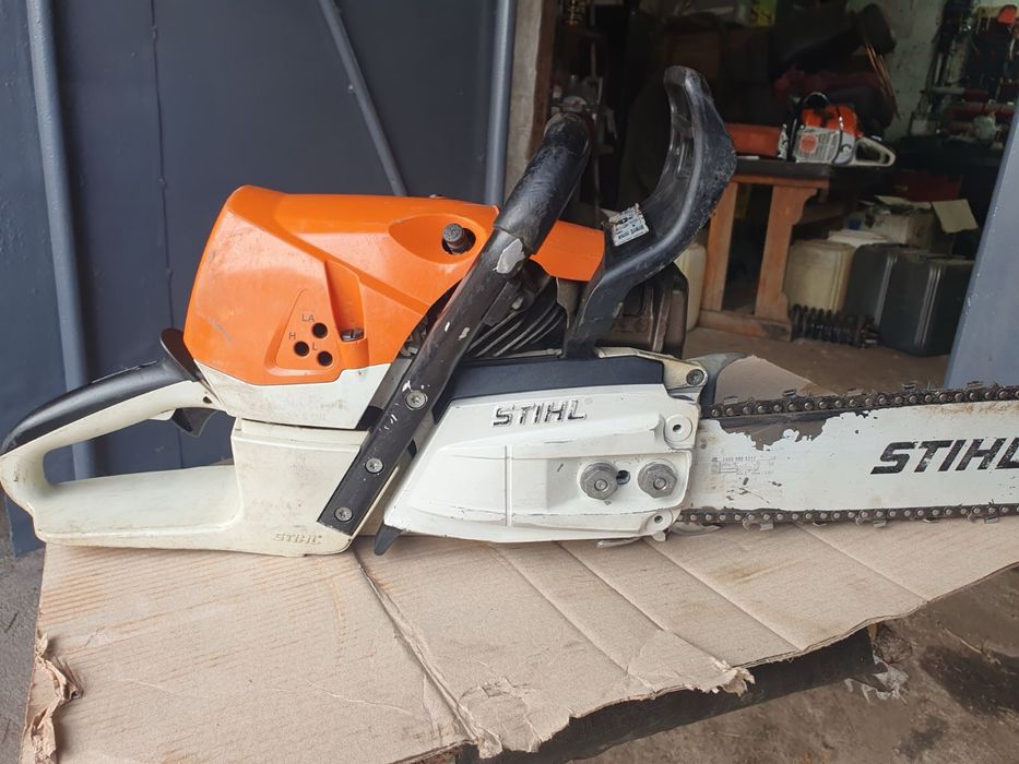 Продам бензопилу Stihl 462