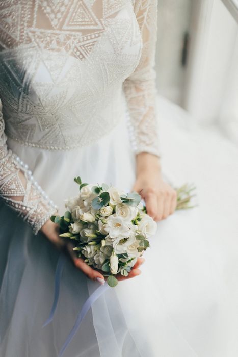 Продам весільну сукню