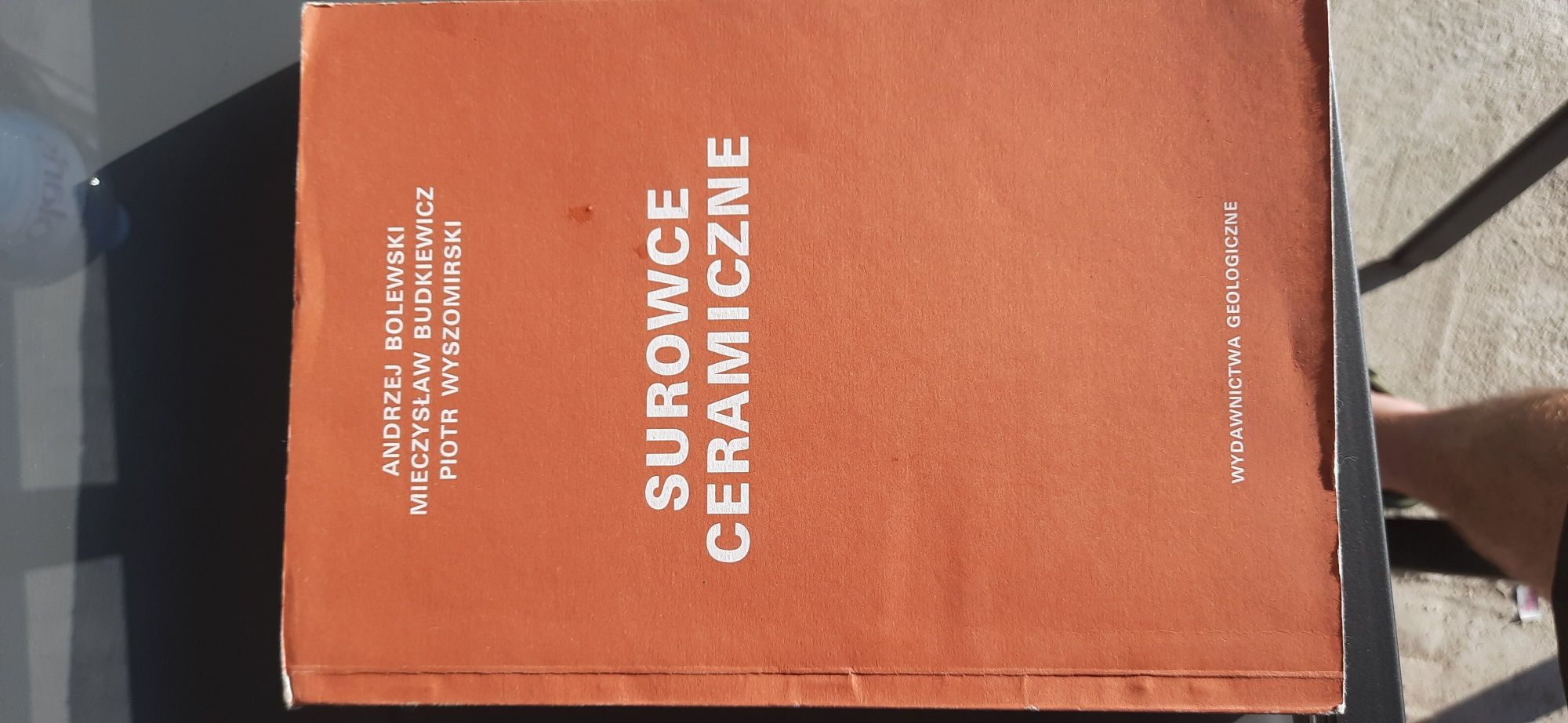 Surowce ceramiczne