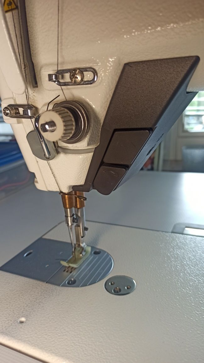 Przemysłowa JUKI DDL8000A