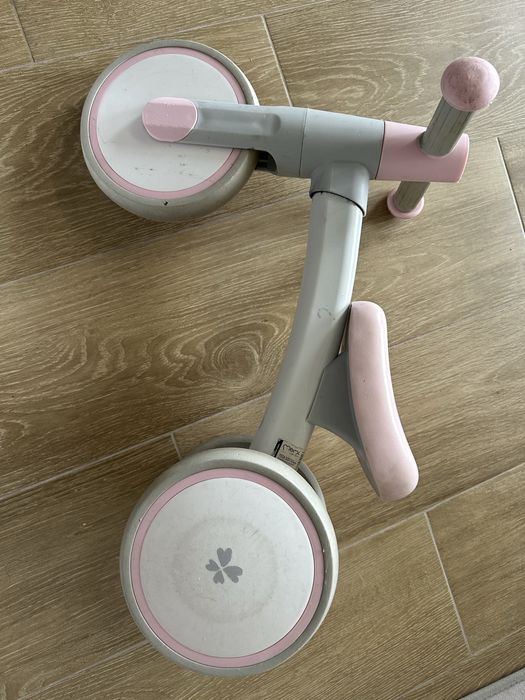 Дитячій біговел велобіг MoMi TeDi Pink