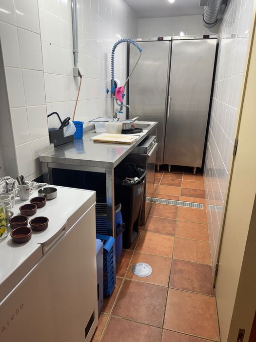 Vende-se Cervejaria na Maia