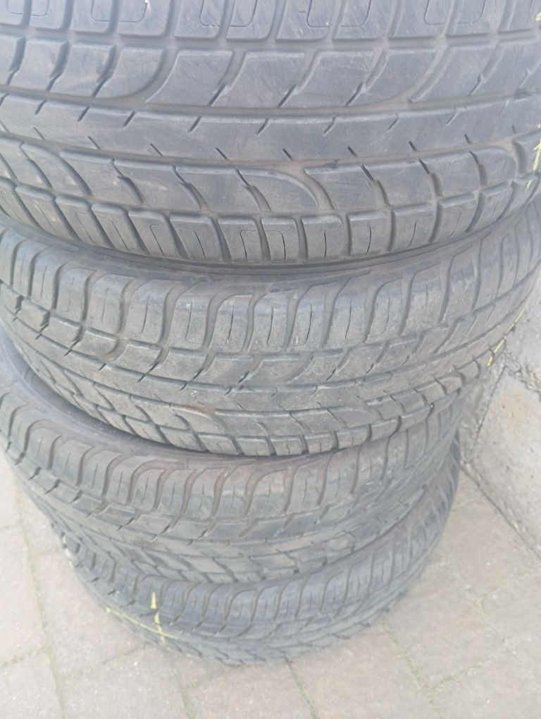 Opony 15  205/60