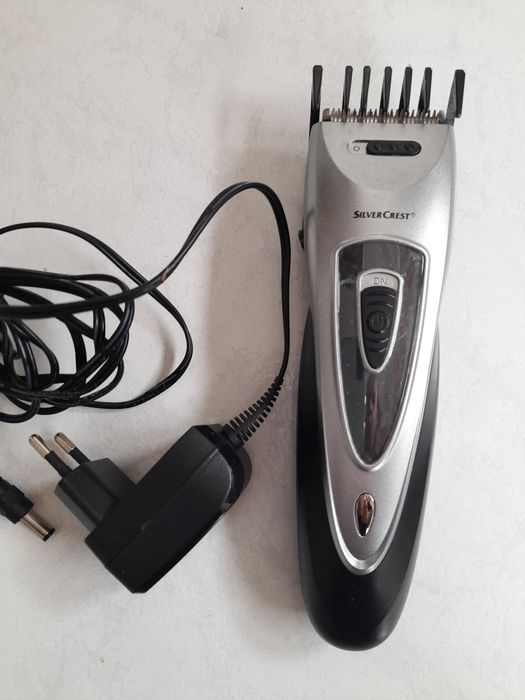 Maquina de cortar cabelo eletrica recarregável