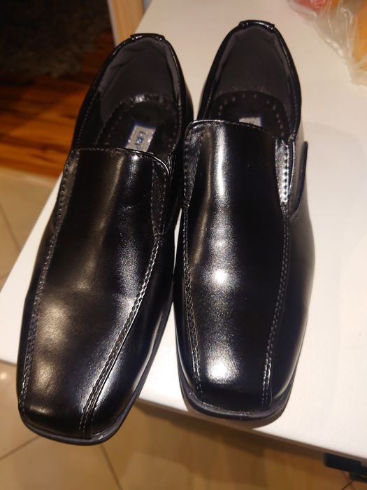 Buty eleganckie chłopięce