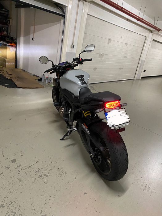 Honda CB650R 2022 - Extras
