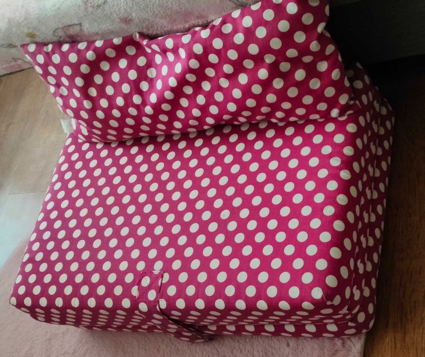 Materac dziecięcy, rozkładany z poduszką. łóżko,dostawka, sofa.